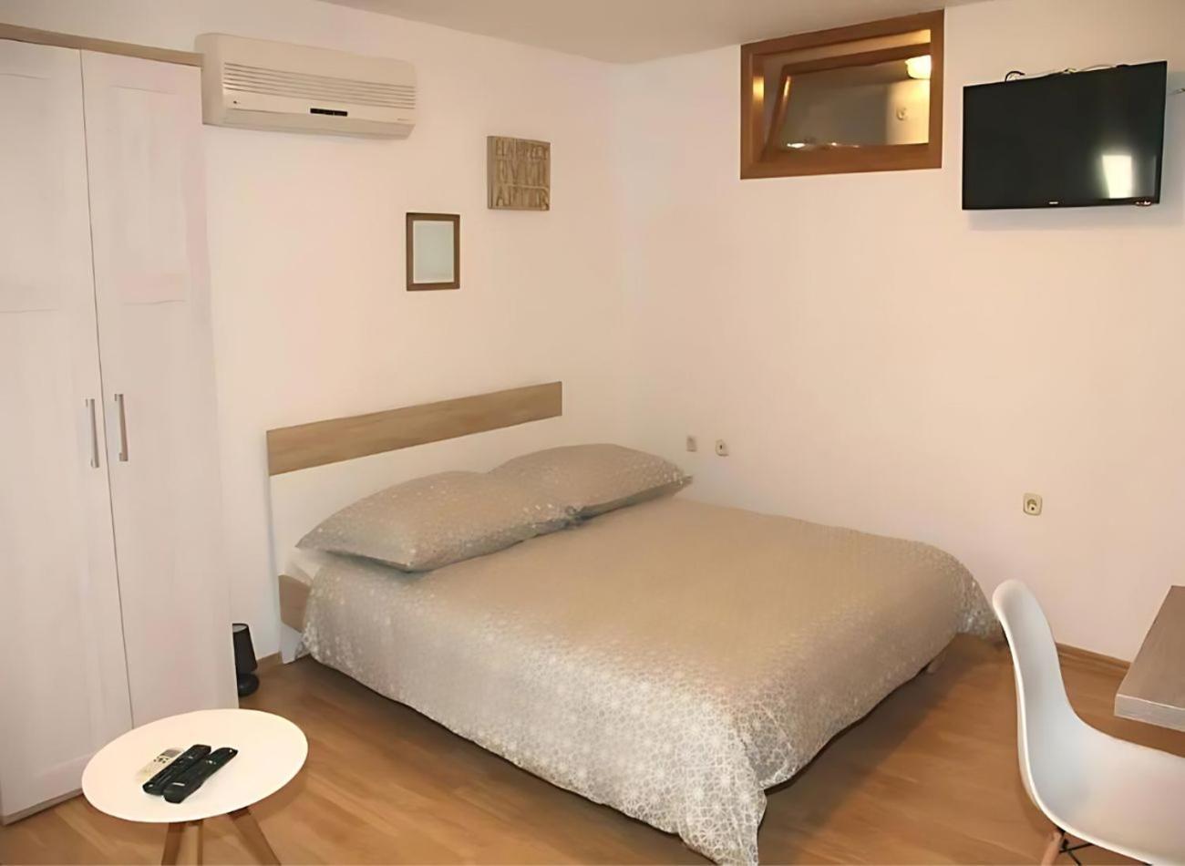 Sunny Rooms And Suites Σίμπενικ Εξωτερικό φωτογραφία