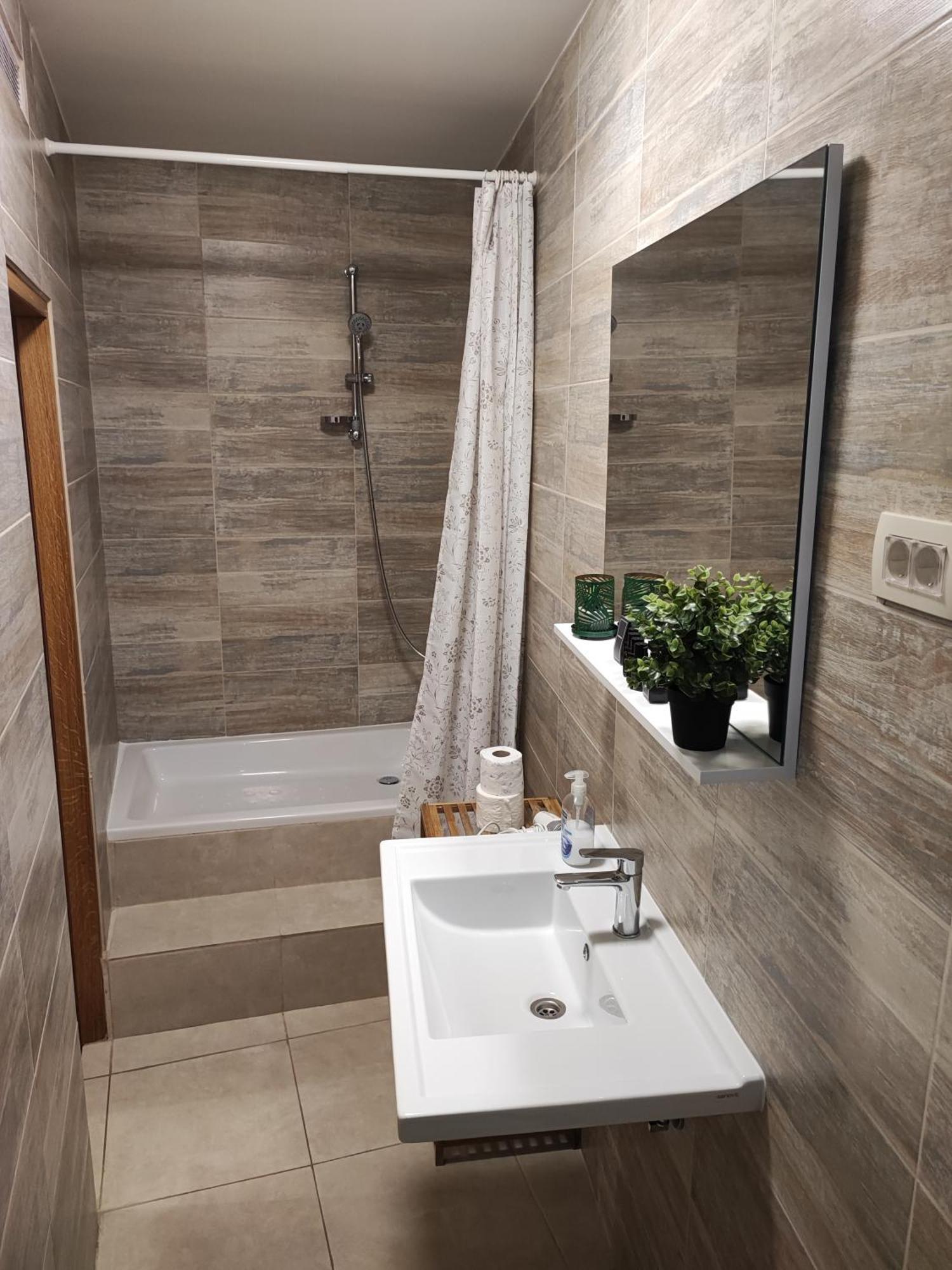 Sunny Rooms And Suites Σίμπενικ Εξωτερικό φωτογραφία