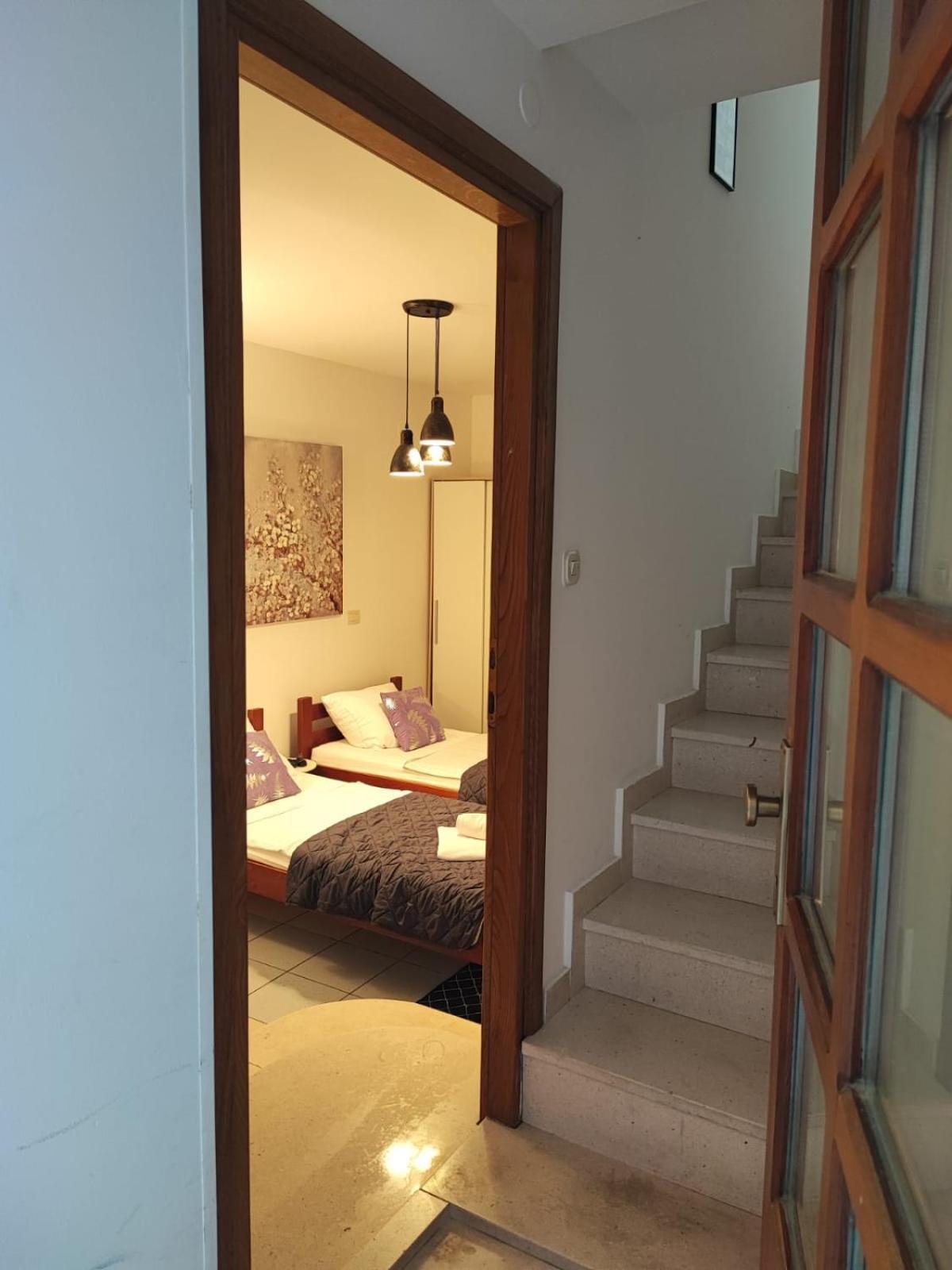Sunny Rooms And Suites Σίμπενικ Εξωτερικό φωτογραφία